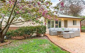 Stunning Katoomba Home With Lush Garden&Playground